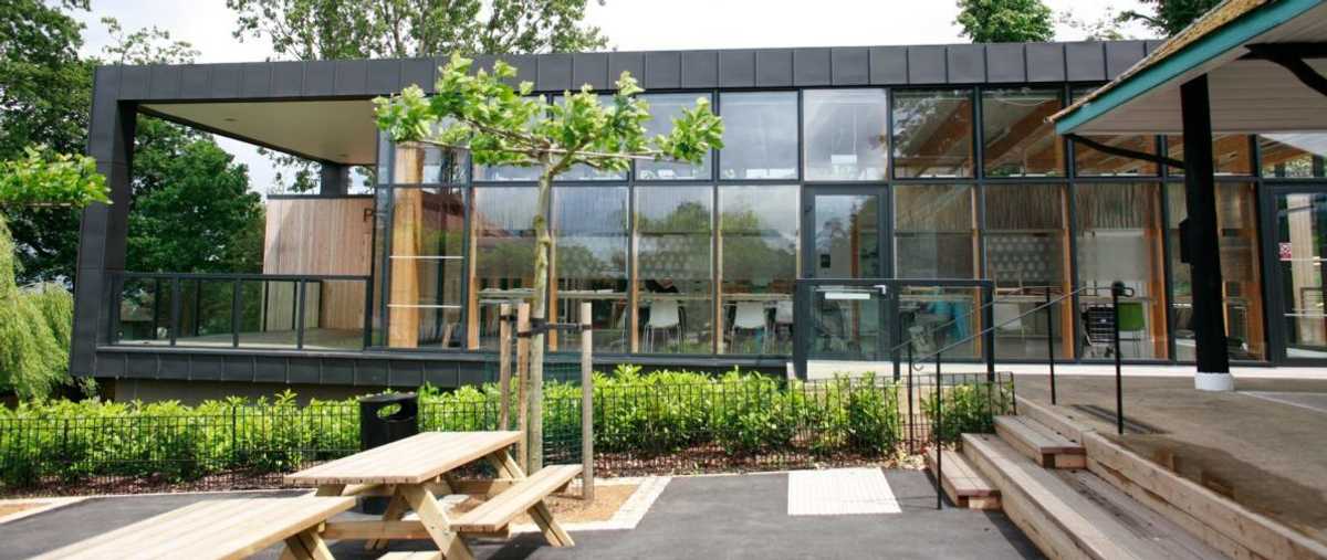 Outside lunch space at the Gardens Pavilion, Horniman Museum and Gardens, London. Photo Caroline Purday